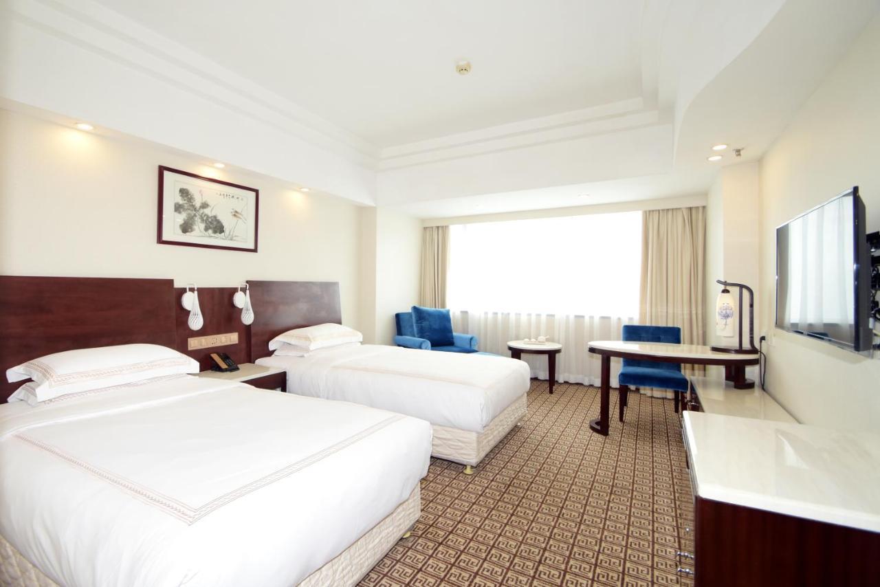 Overseas Chinese Friendship Hotel Kuangcsou Kültér fotó